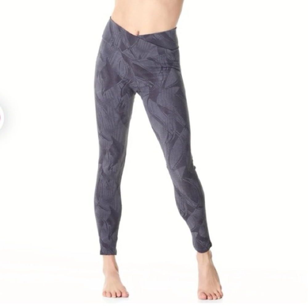 Booty by Brabants Everywhere Textured Leggings Gray One Size